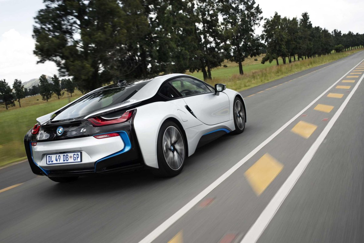 БМВ i8 купе