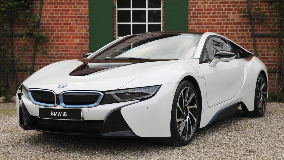 BMW i8 2022