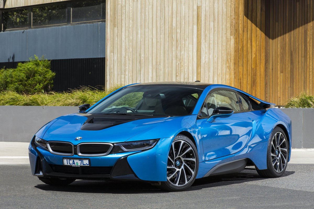BMW спортивная i8