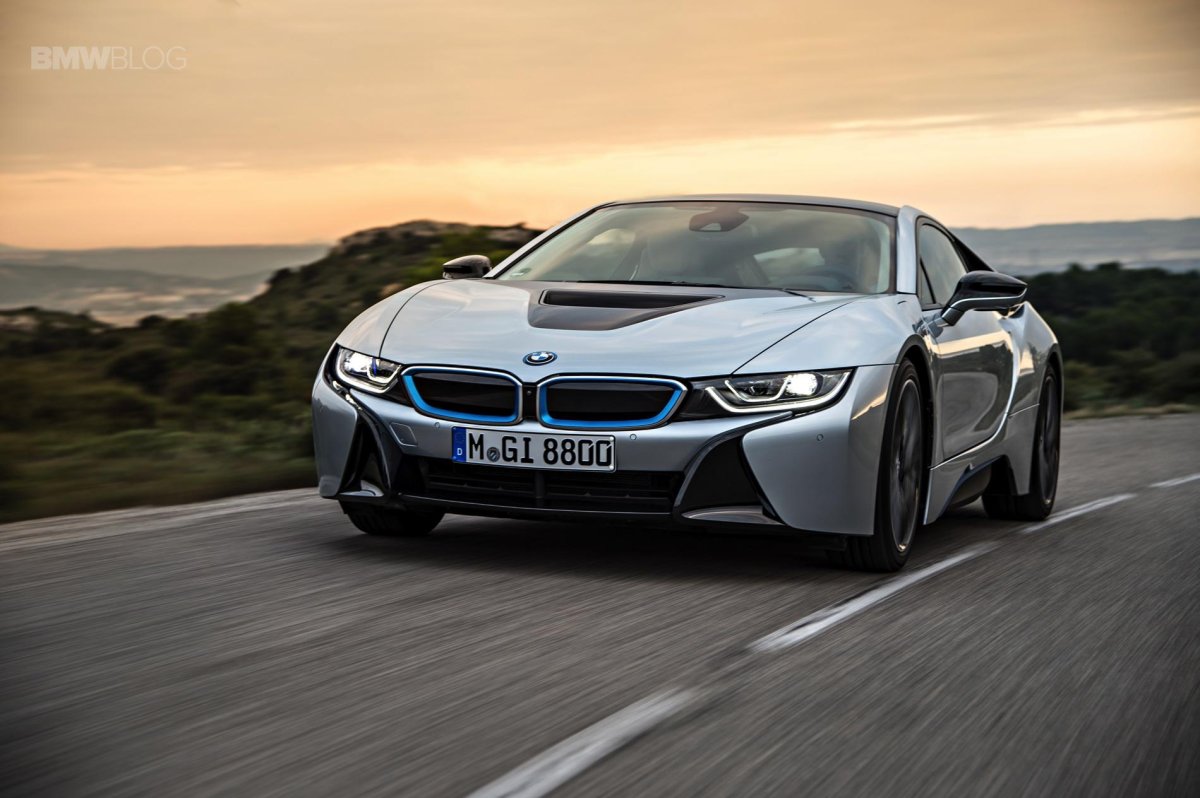 BMW i8 360