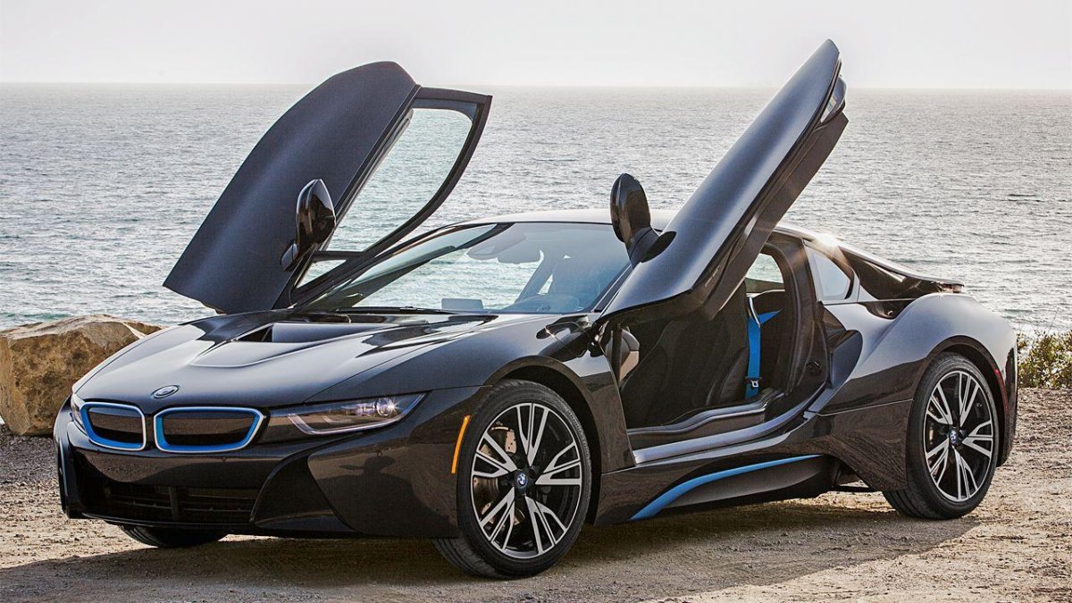 BMW i8 2021