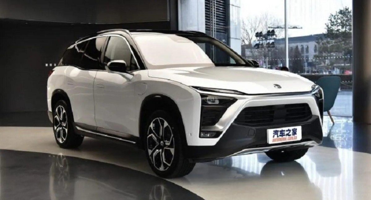 Китайский электромобиль Nio es8