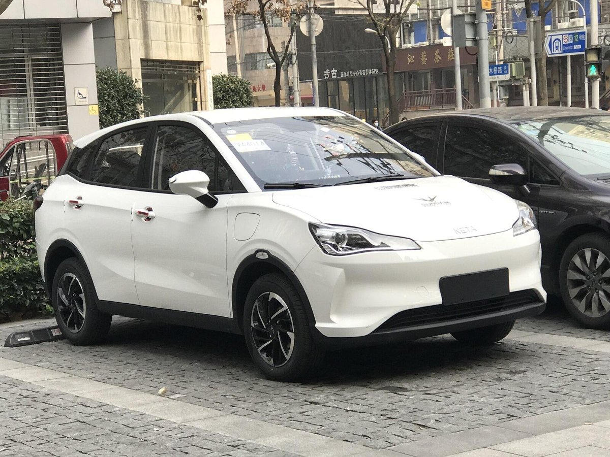 Китайский электромобиль neta