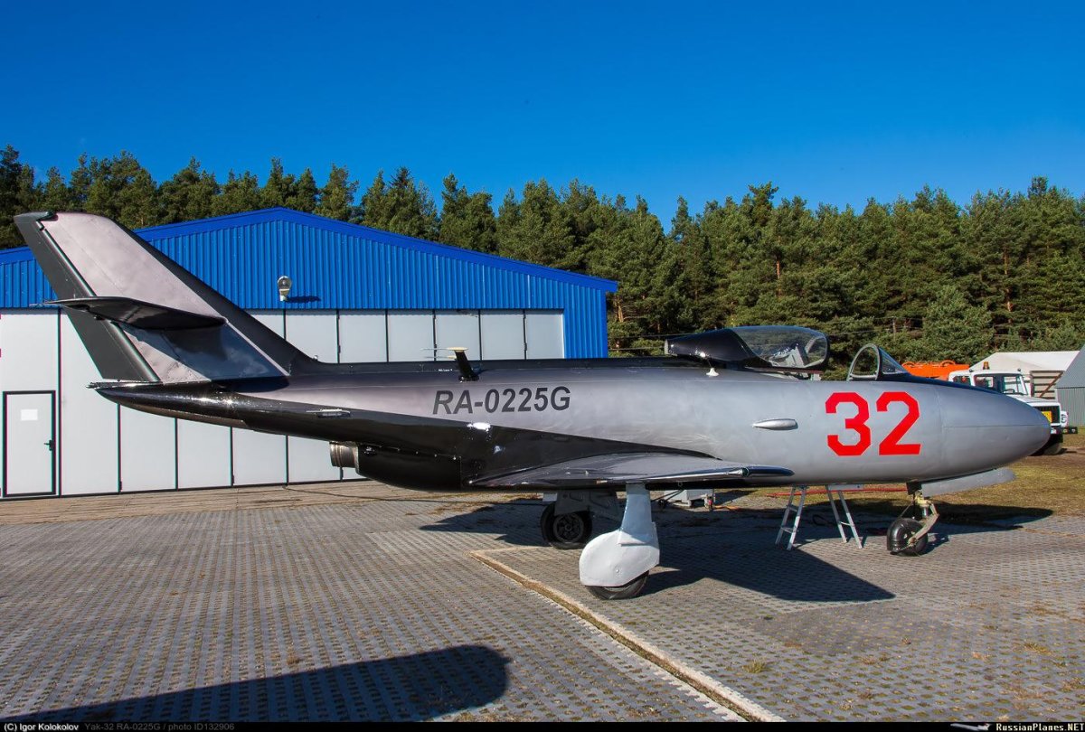 Як-23 истребитель