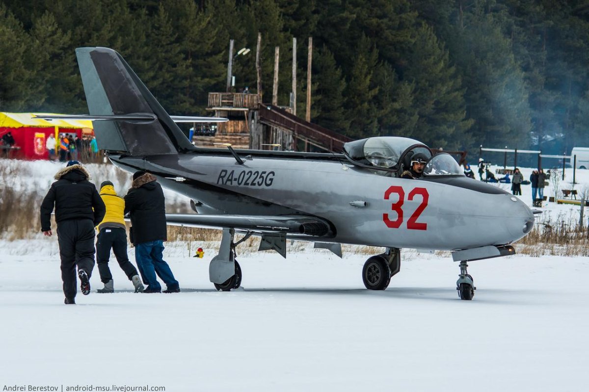 Одноместный самолет