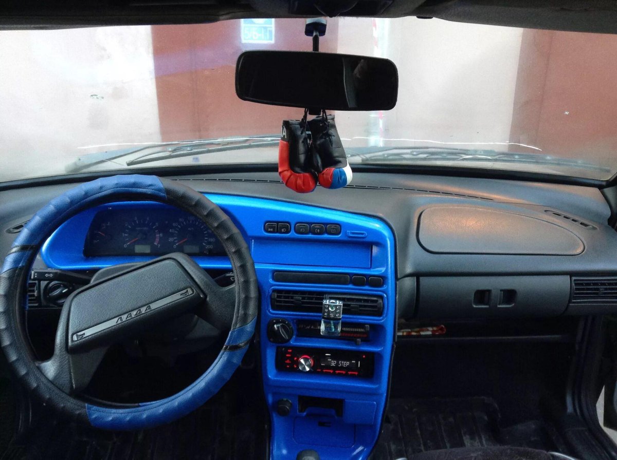 Торпеда салона на ВАЗ 2115