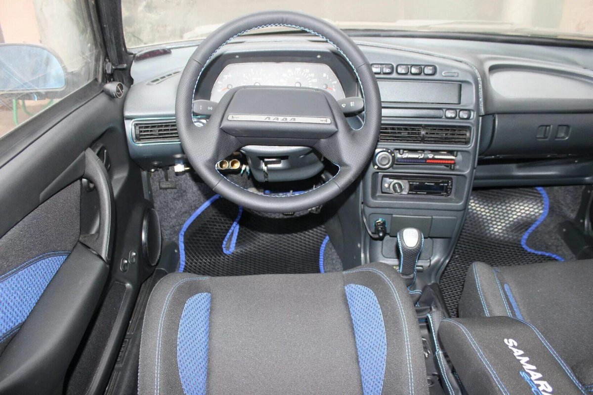 ВАЗ-2115 седан салон