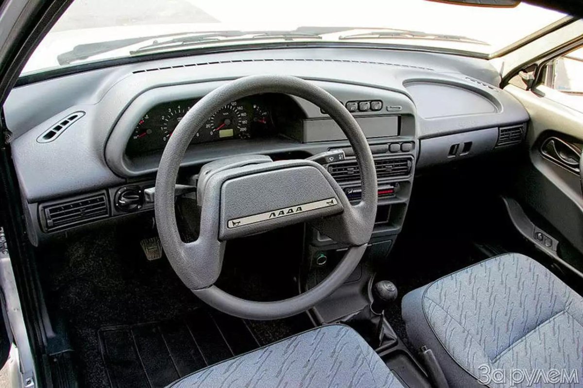 ВАЗ 2115 2005 года салон