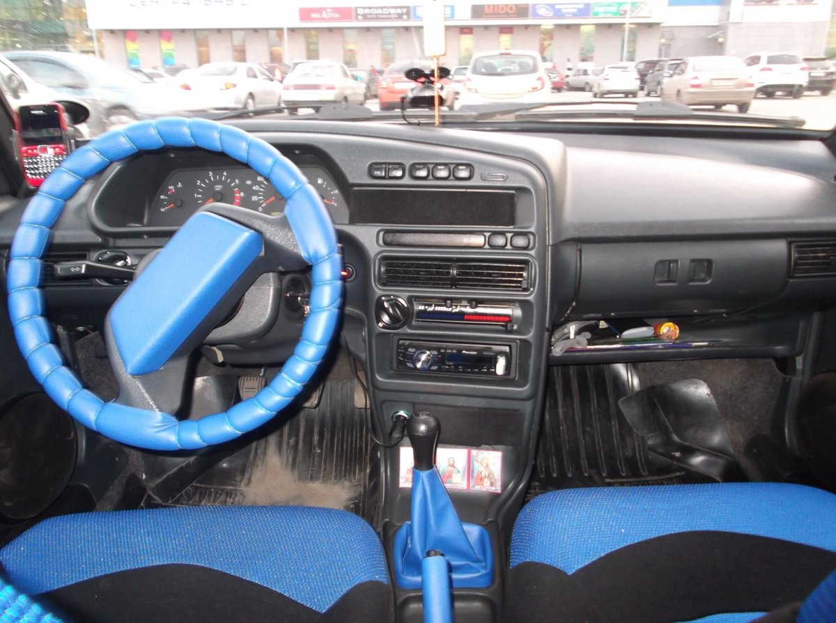 Lada 2115 салон