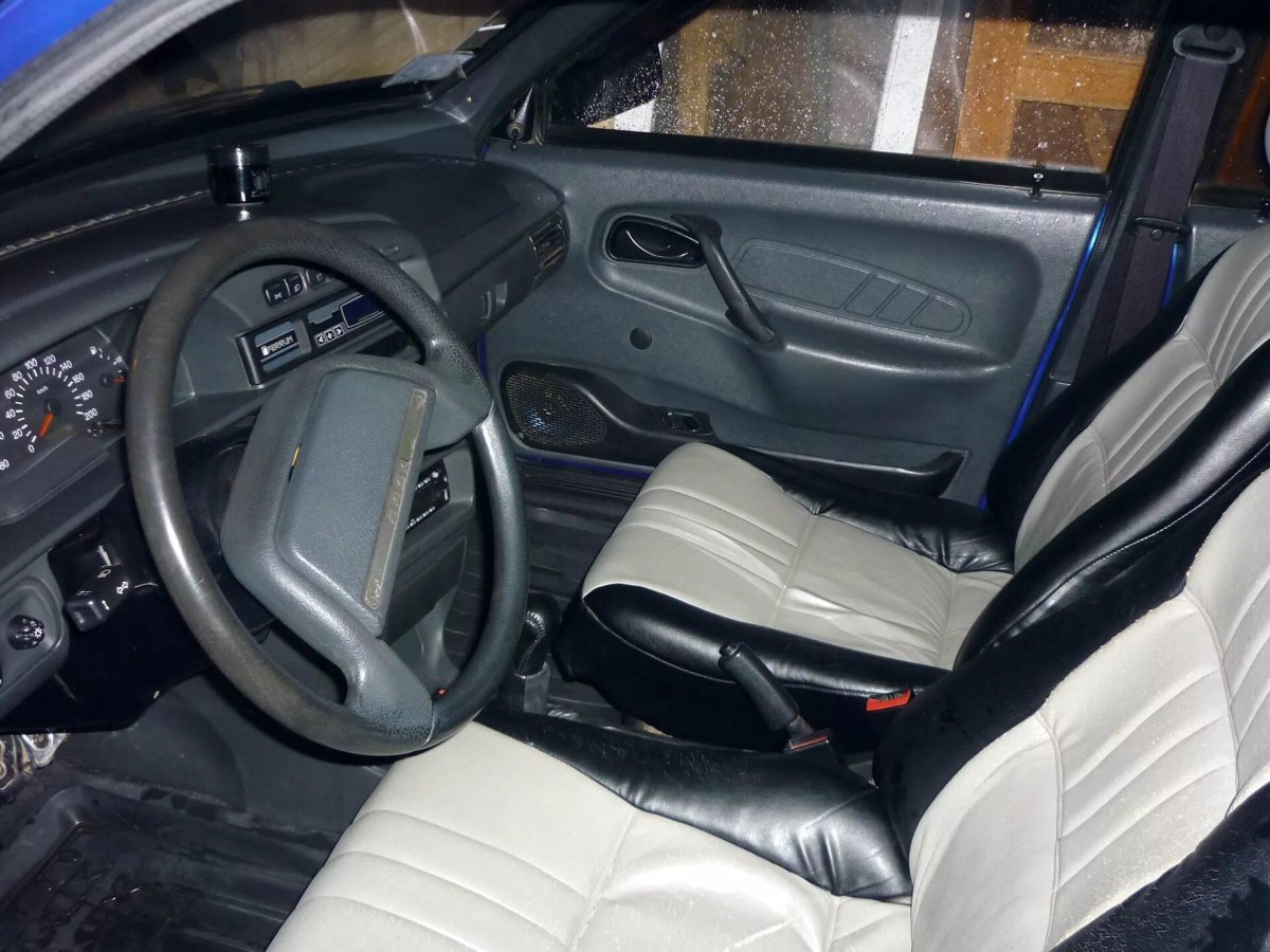 Lada 2115 салон
