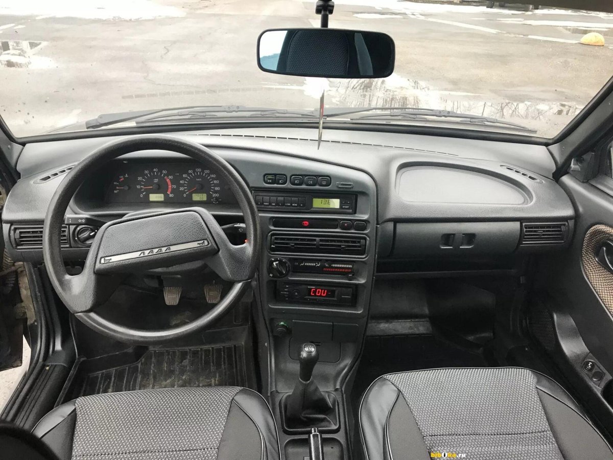 ВАЗ 2115 2005 салон