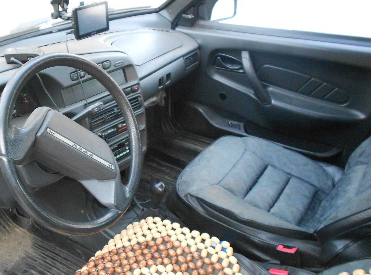 ВАЗ 2115 2000 года салон