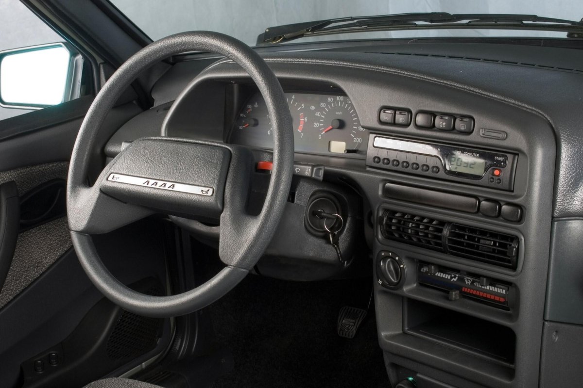 Lada Samara 2114 салон