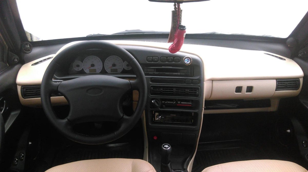 ВАЗ 2115 панель Люкс