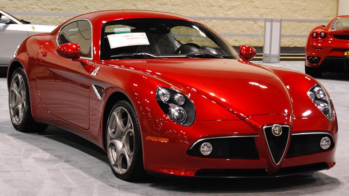 Альфа Ромео 8c Competizione