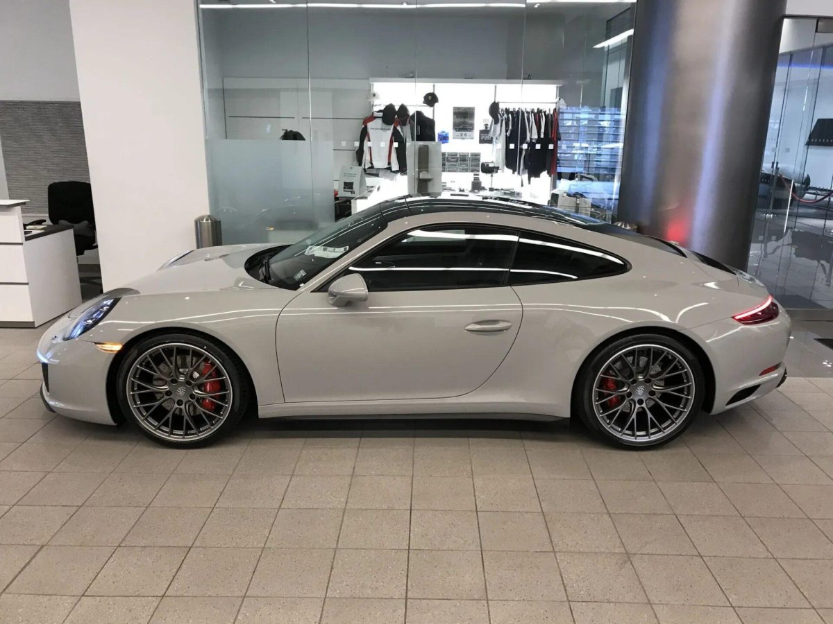 Porsche 911 Grey
