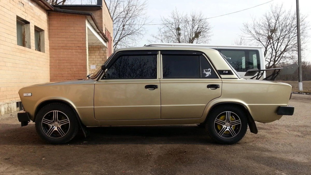 ВАЗ 2106 антилопа Люкс