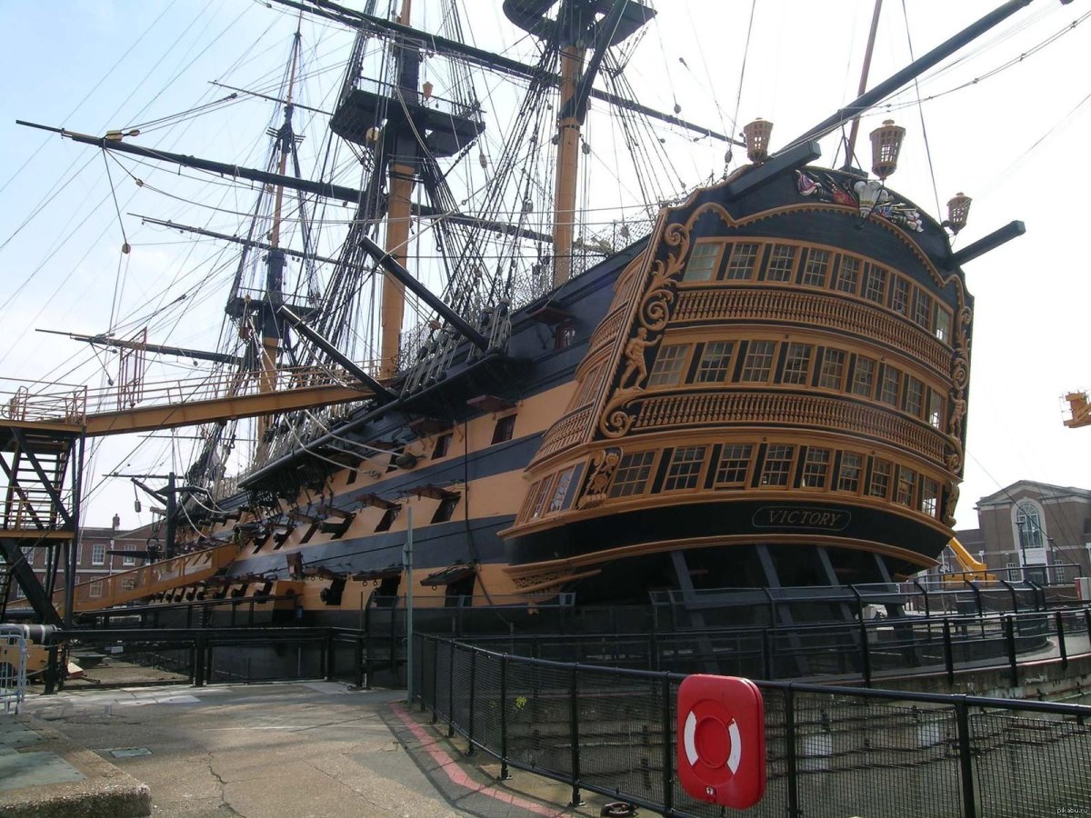 Парусный корабль мановар