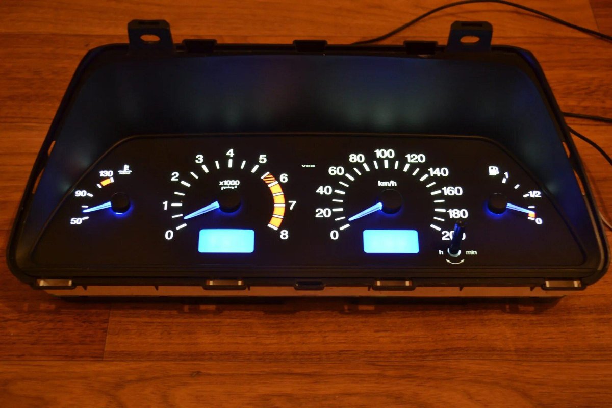 Приборная панель 2114