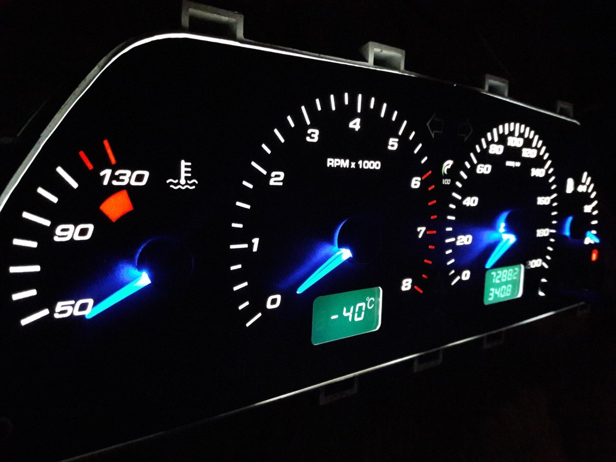 Комбинация приборов ВАЗ 2114