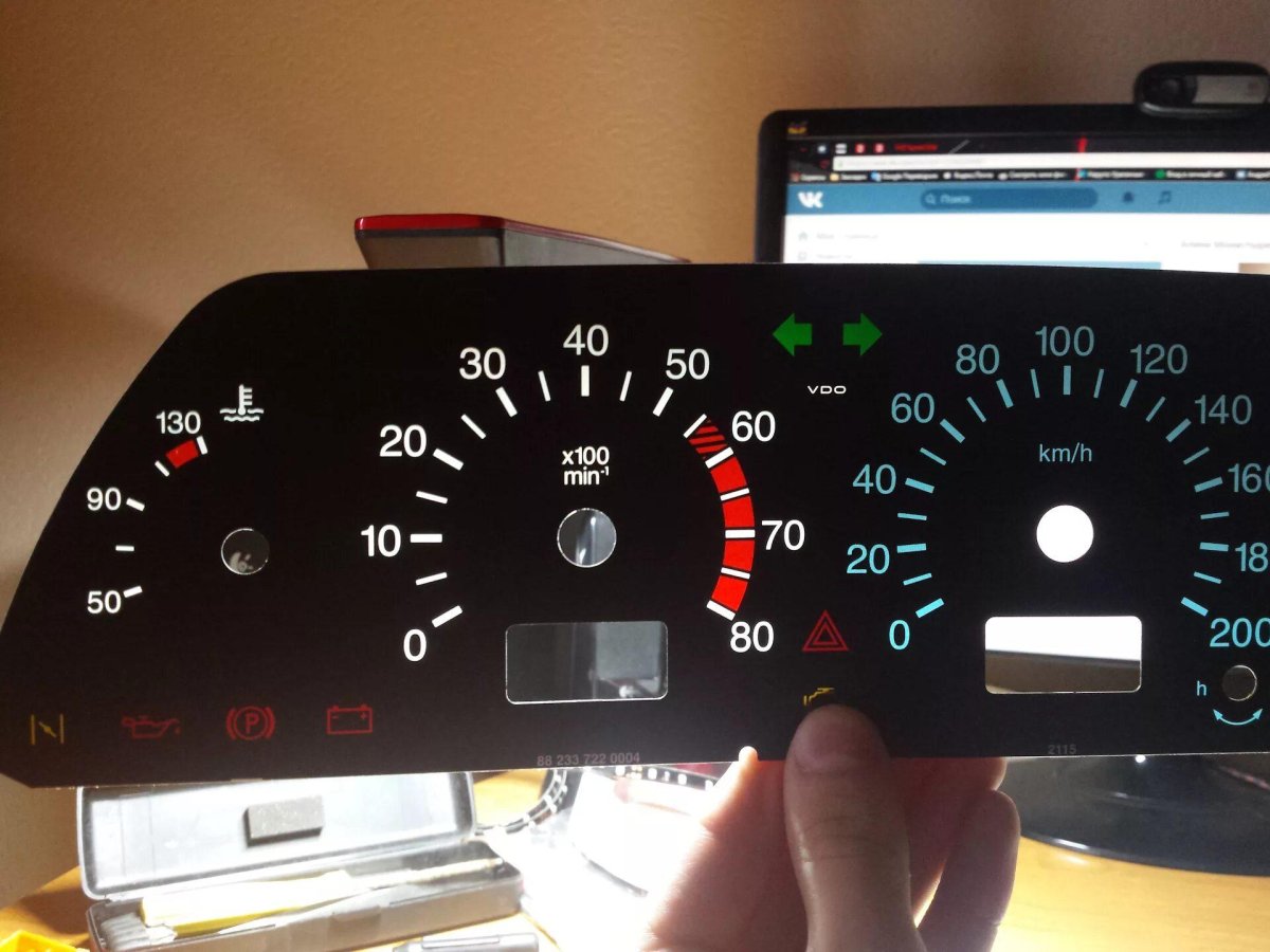 Электронная приборная панель ВАЗ 2114