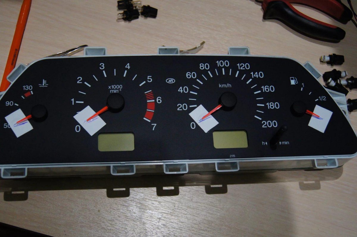 Щиток приборов ВАЗ 2114