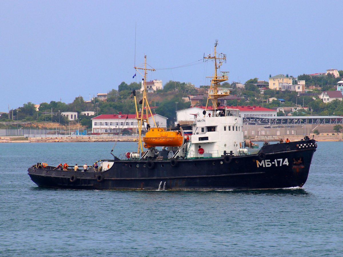МБ 174 буксир