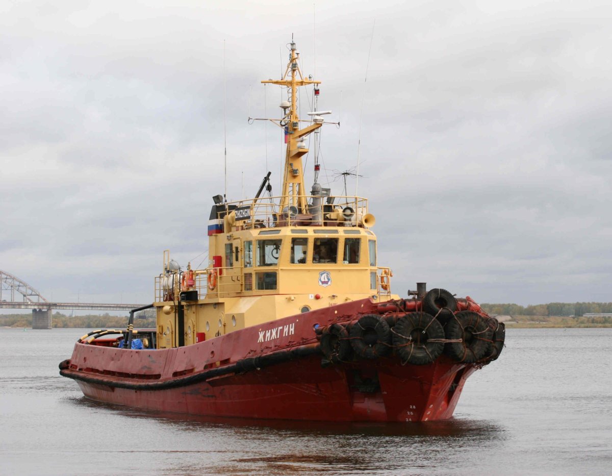 Буксир Александр Боярков