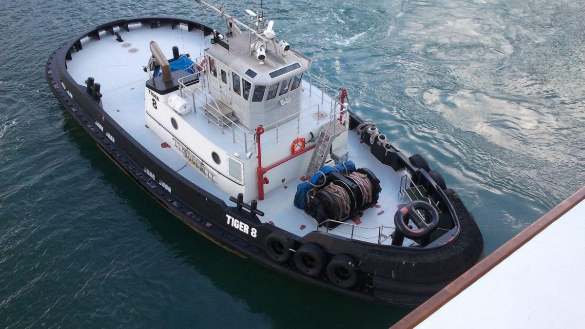 Баркас буксир