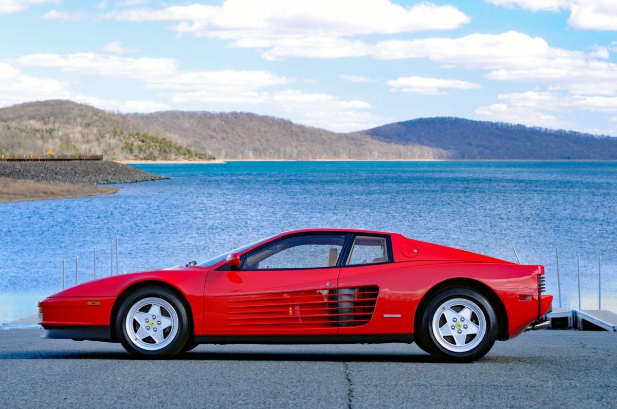 Ferrari Testarossa 1984