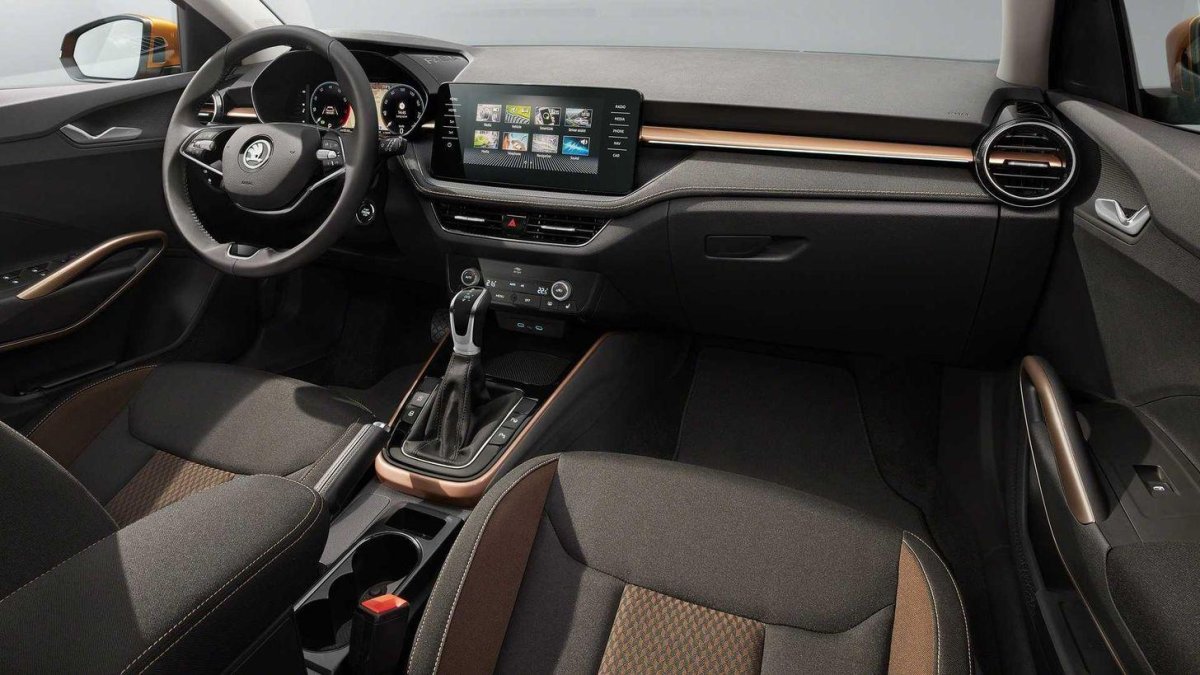 Шкода Фабия 2021 салон