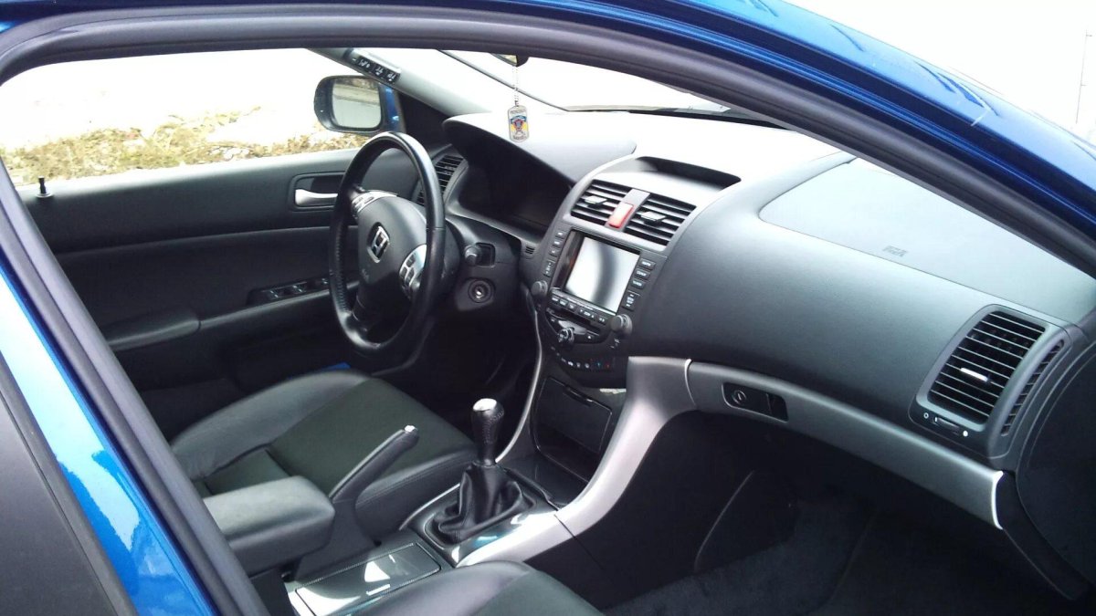 Хонда Аккорд 7 Рестайлинг салон