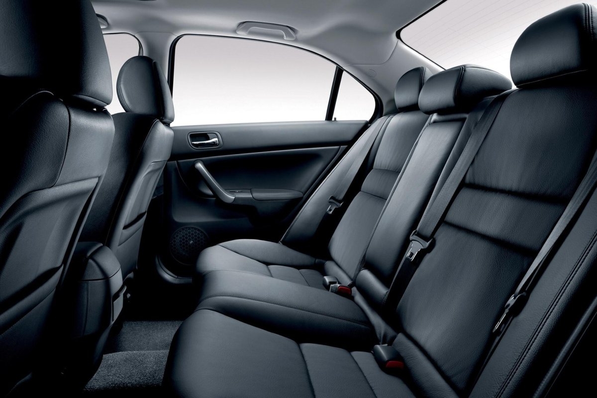 Honda Accord салон сзади