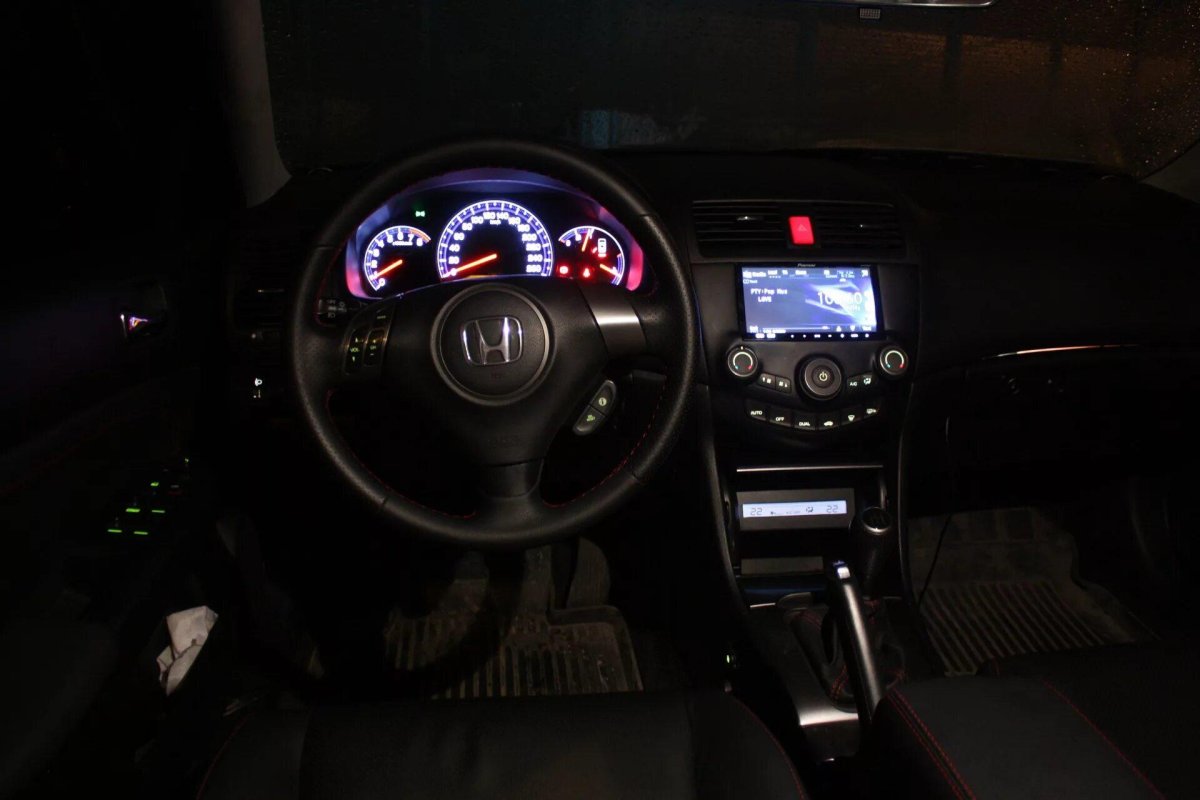 Магнитола Honda Accord 7