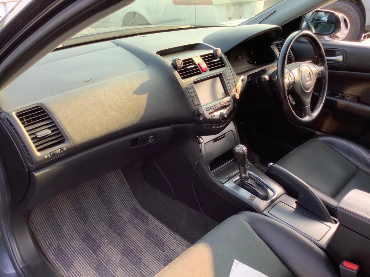 Honda Accord 7 салон