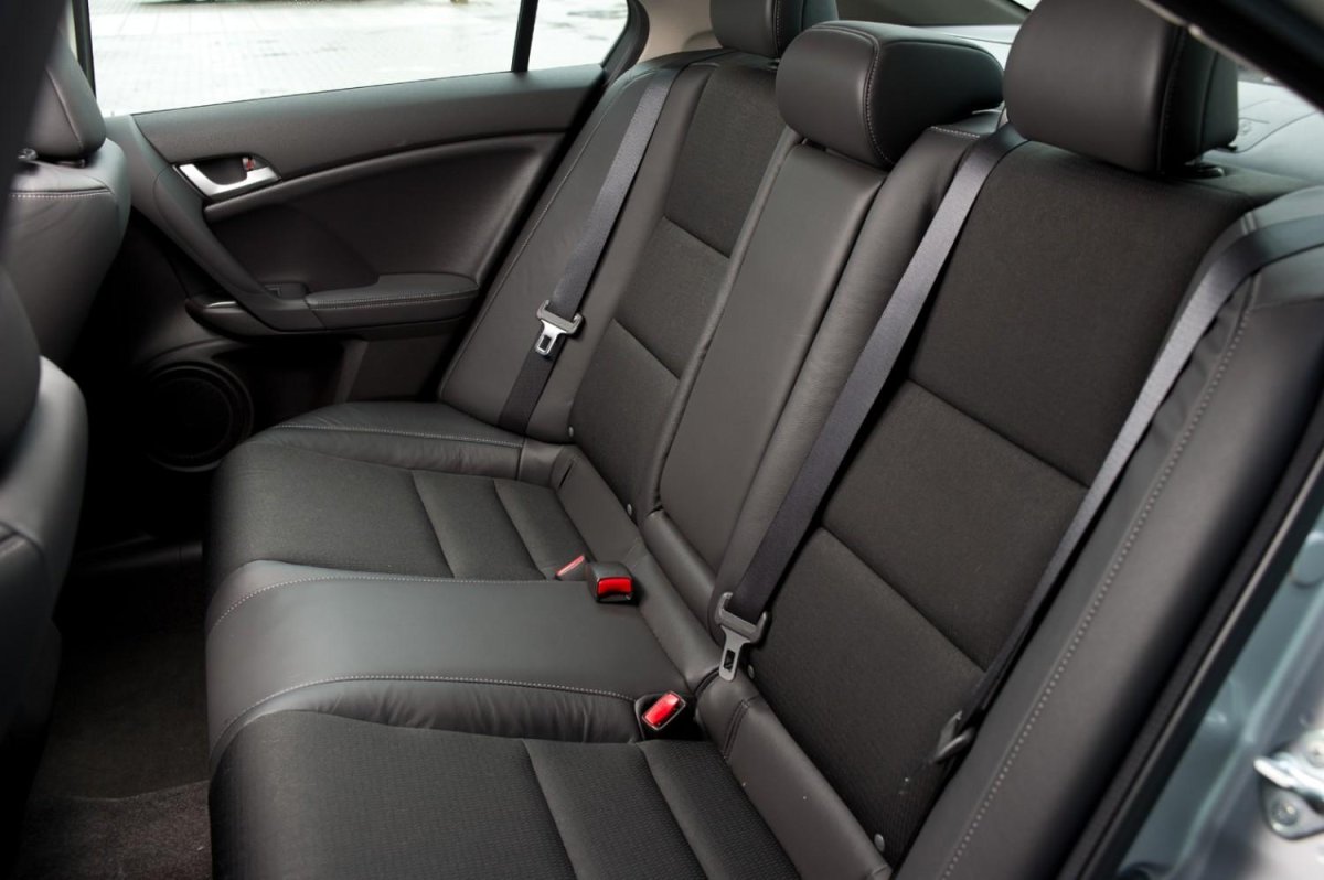 Honda Accord 2008 салон сзади