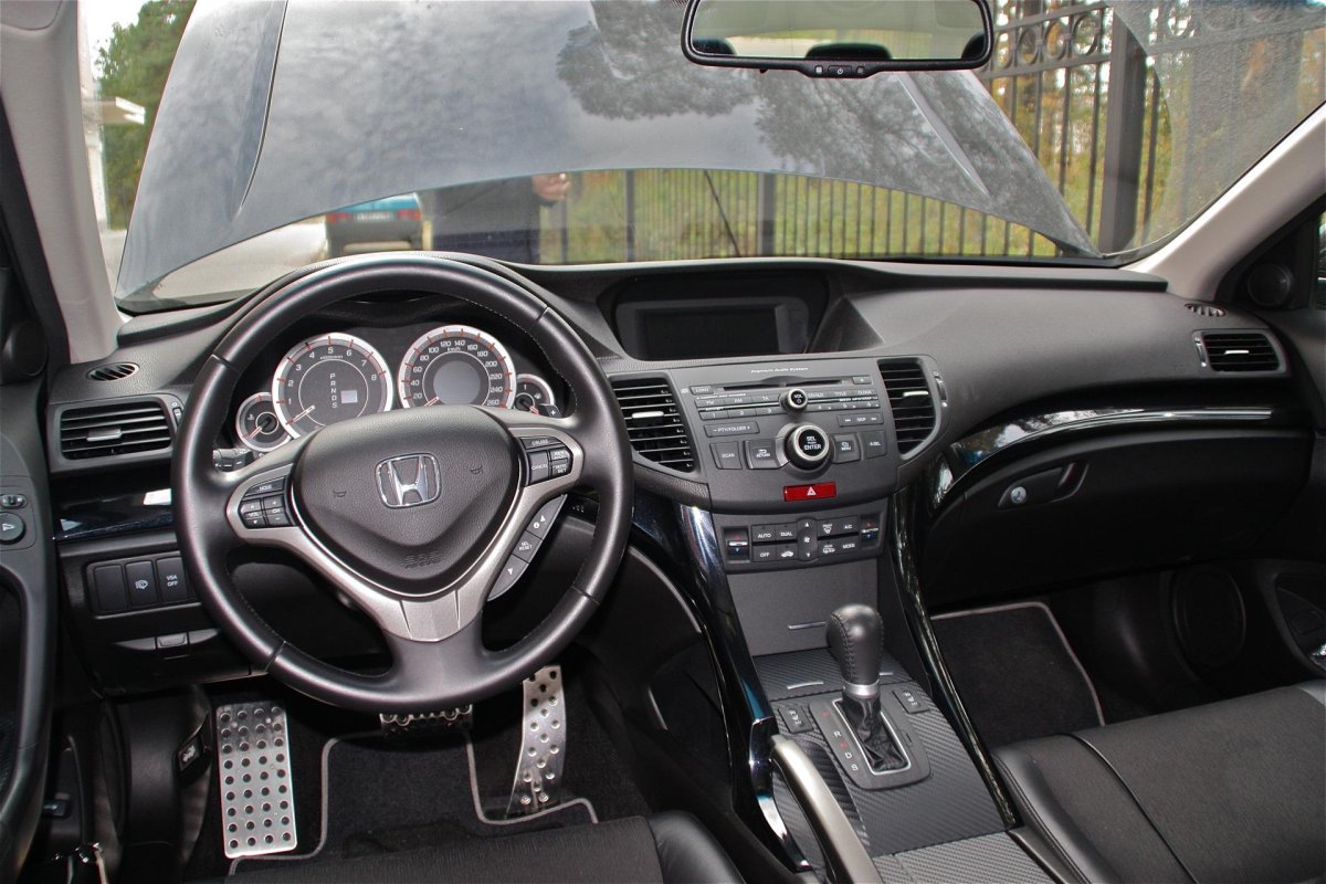 Honda Accord 8 салон