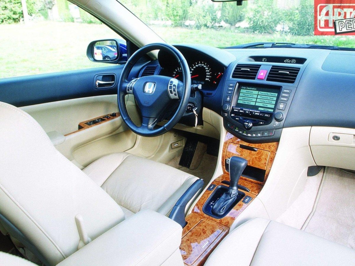 Хонда Аккорд 7 салон