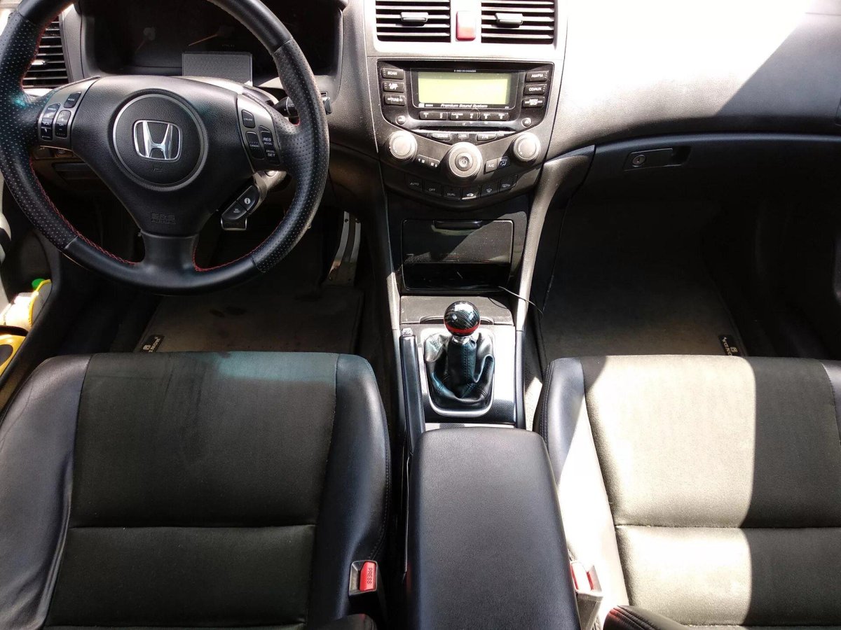 Honda Accord 7 Type s салон