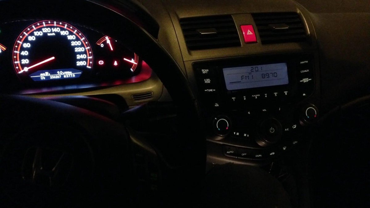 Хонда Аккорд 7 салон ночью