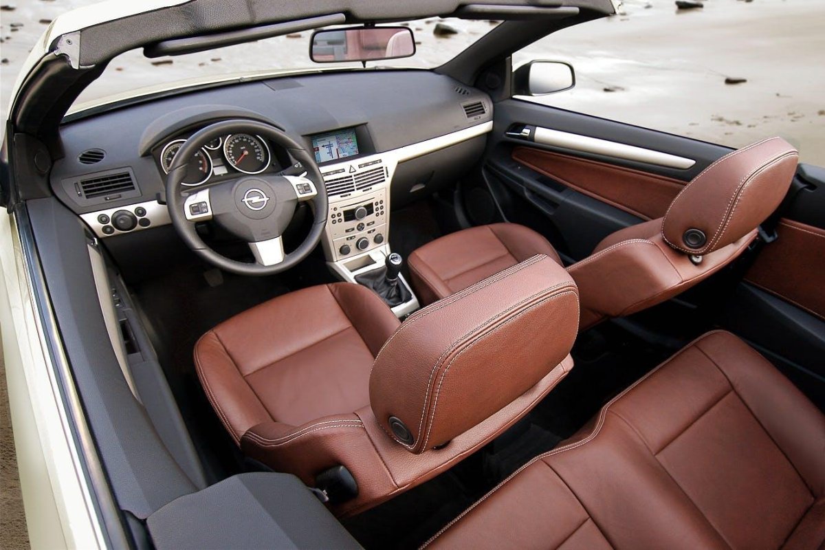 Опель Астра кабриолет 2008