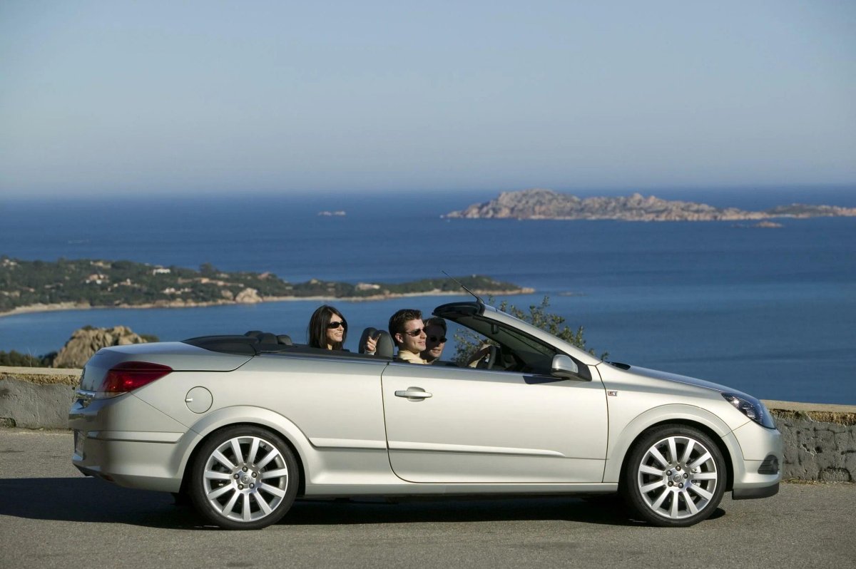 Opel Astra TWINTOP кабриолет
