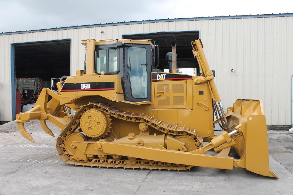 Бульдозер Катерпиллер d6r