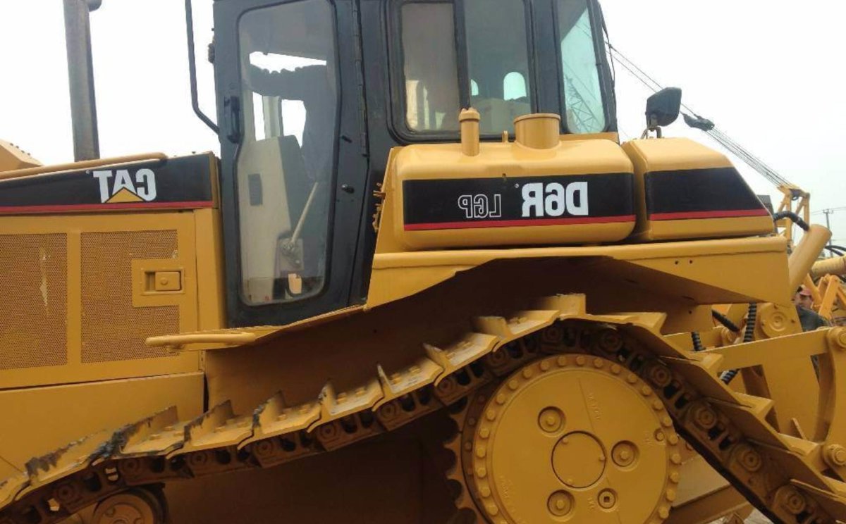 Катерпиллер 6 бульдозер