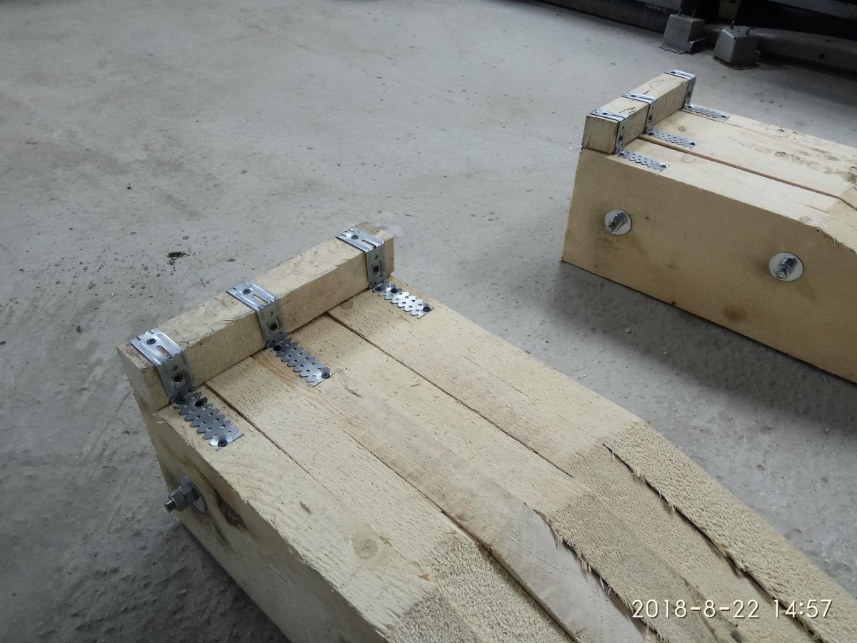 Эстакада для авто из дерева