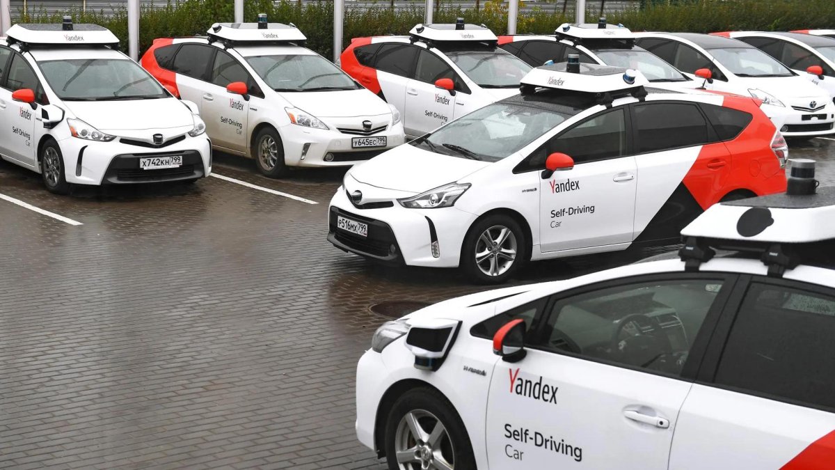 Беспилотное такси Яндекс в Москве