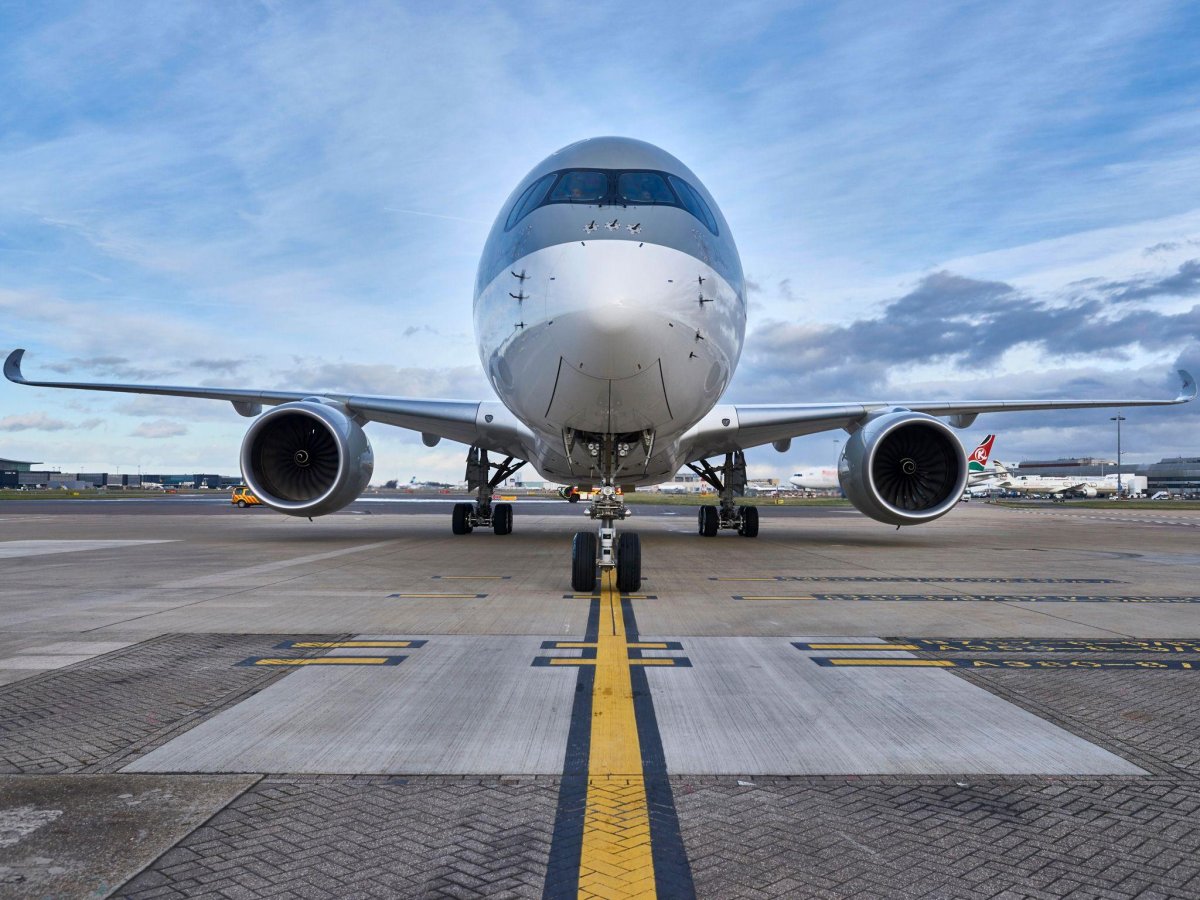 Airbus a350 самолет