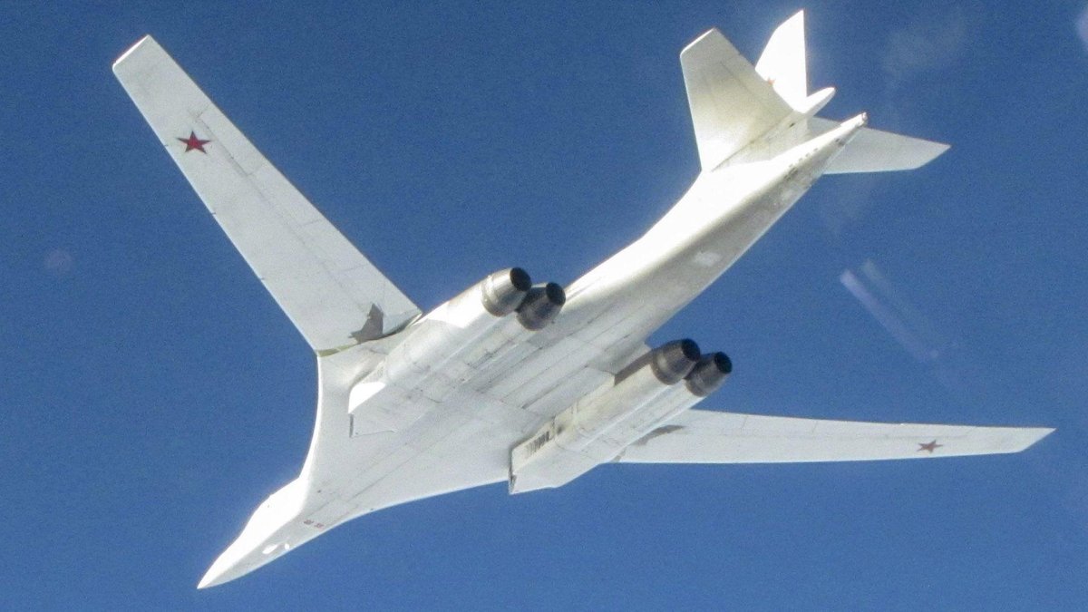 Белый лебедь самолет ту 160