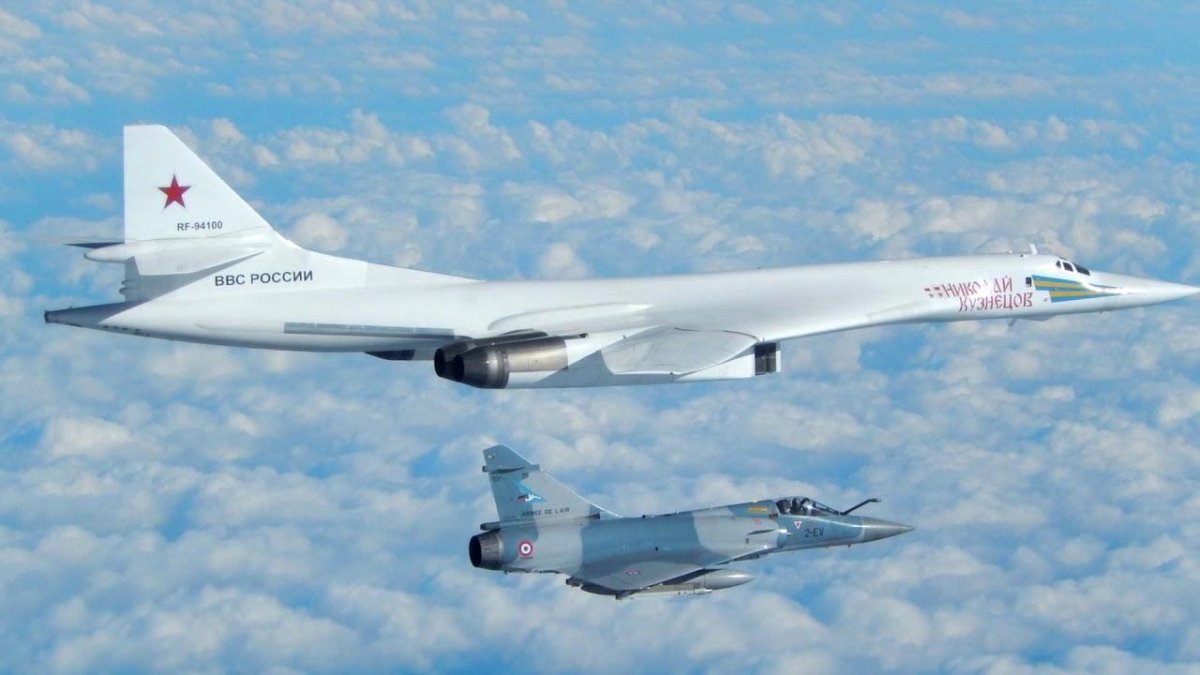 Белый лебедь самолет ту 160