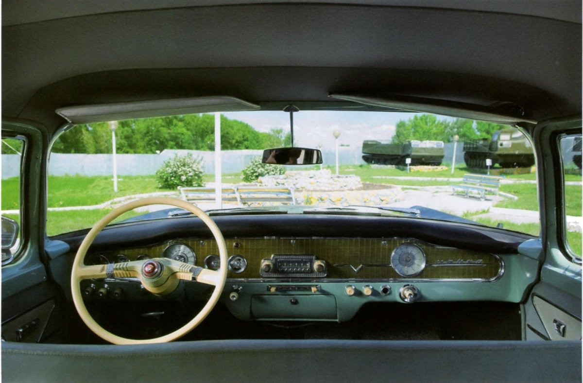 ГАЗ 13 Чайка внутри